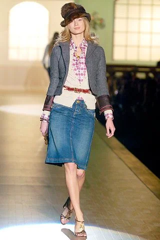 Look 16